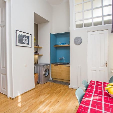 Charming 2Br Apartment In Old Tbilisi - By Wehost Esterno foto
