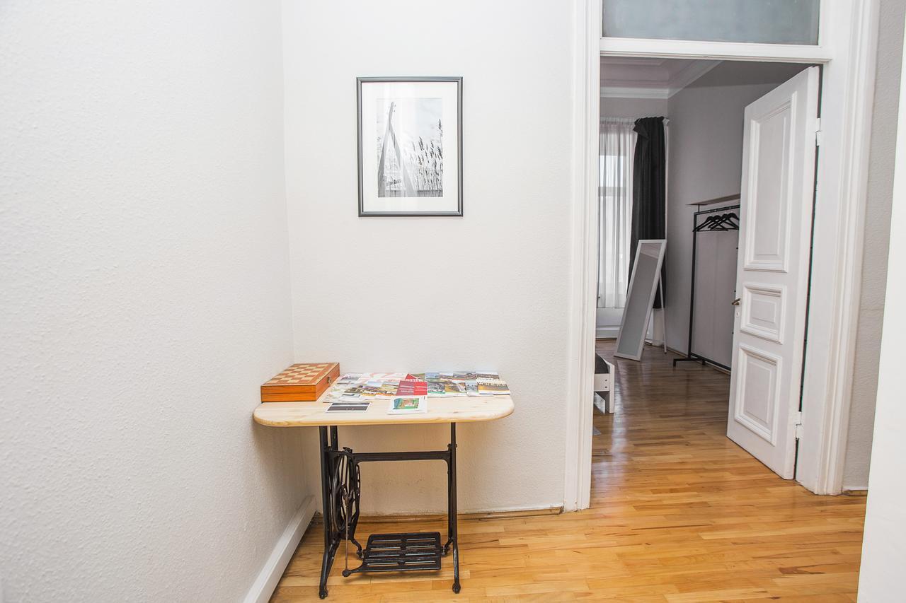 Charming 2Br Apartment In Old Tbilisi - By Wehost Esterno foto