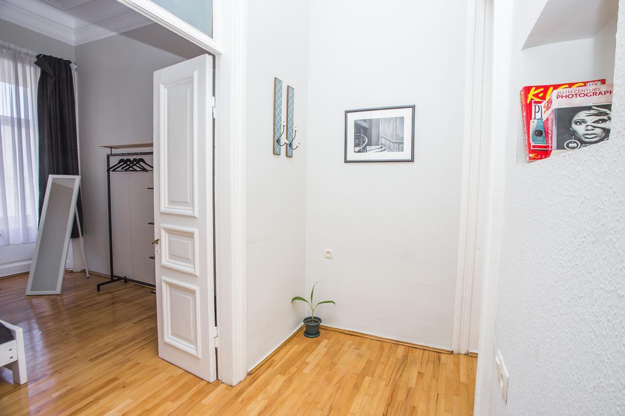 Charming 2Br Apartment In Old Tbilisi - By Wehost Esterno foto