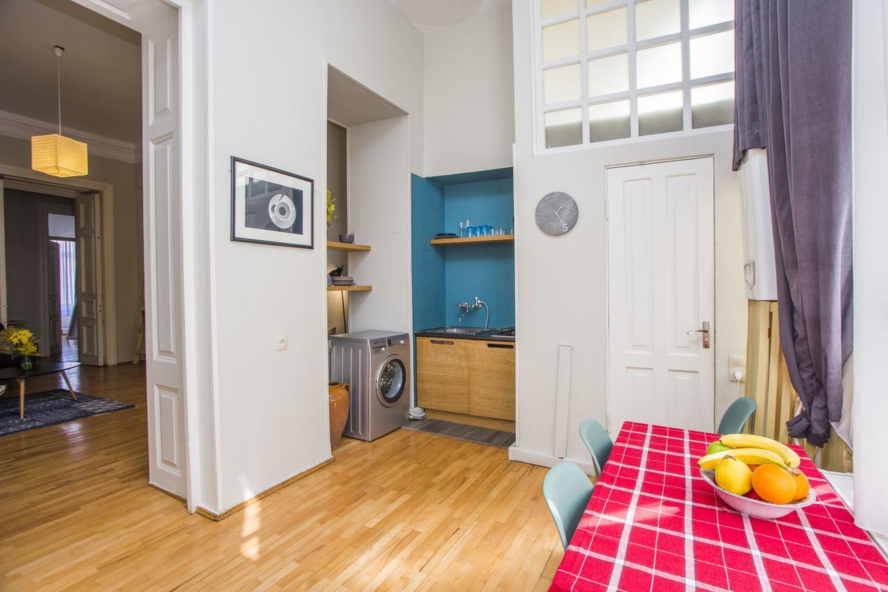 Charming 2Br Apartment In Old Tbilisi - By Wehost Esterno foto