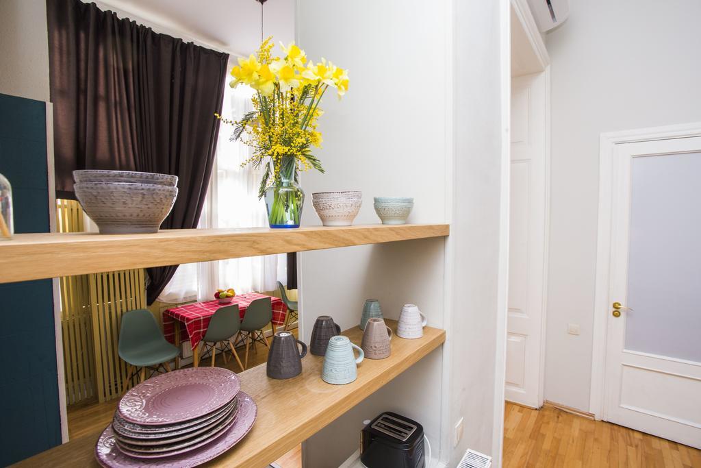 Charming 2Br Apartment In Old Tbilisi - By Wehost Esterno foto