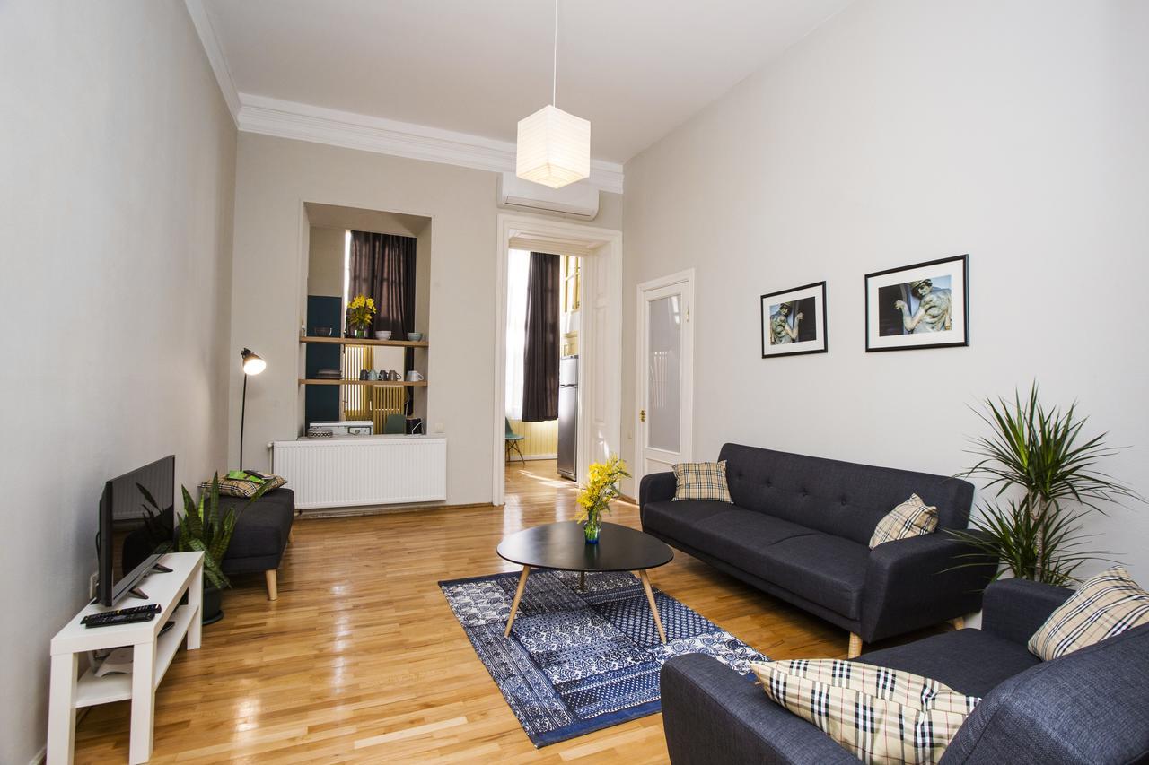 Charming 2Br Apartment In Old Tbilisi - By Wehost Esterno foto
